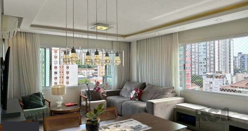 APARTAMENTO MOBILIADO COM PLANTA DIFERENCIADA E ÓTIMA LOCALIZAÇÃO