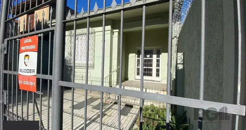 Casa para Comprar com 3 dormitórios no bairro Azenha