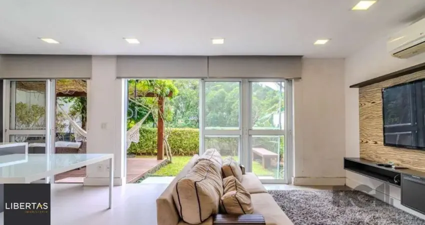Casa em Condomínio com 04 Quartos - 4 vagas, 200,36 m² de área privativa - LOMBA