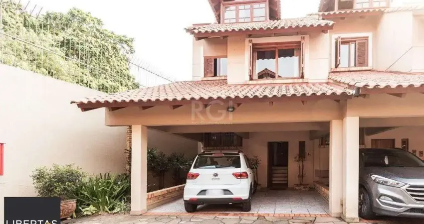 Casa Condominio para Venda - 194m², 3 dormitórios, sendo 1 suites, 2 vagas - Vil