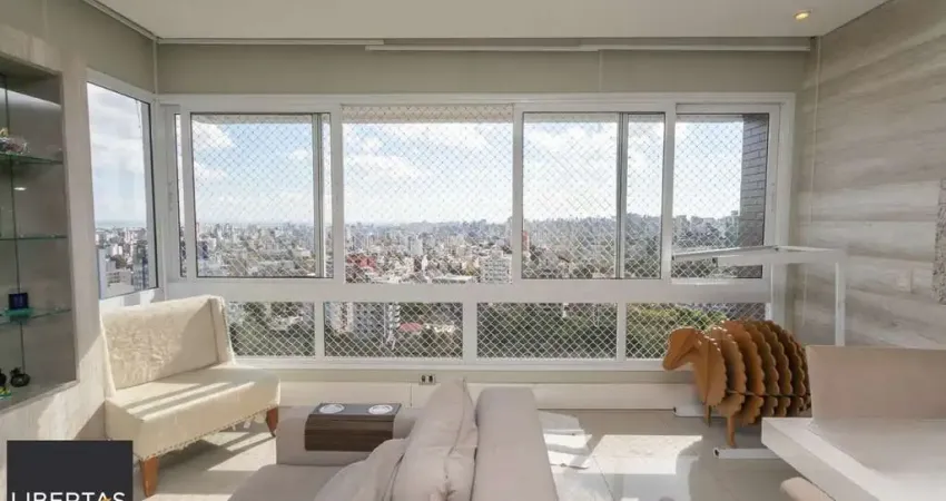 Apartamento com 3 quartos(1 suíte) e 2 vagas de garagem no Bairro Petrópolis
