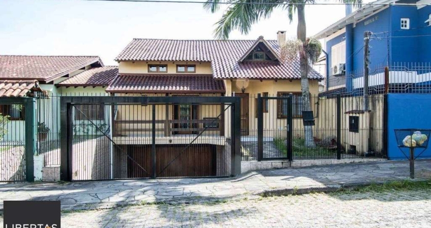 Casa para Venda com 3 dormitórios, sendo 1 suites, e 3 vagas no bairro Imperial