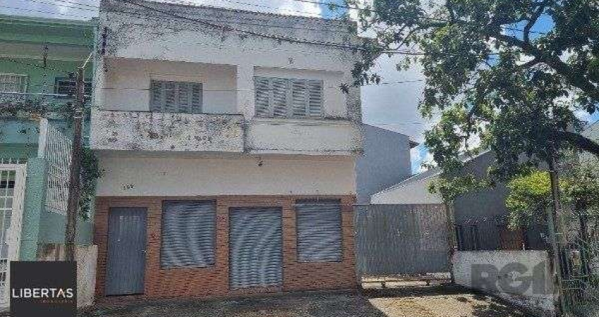 Casa /Sobrado  com apartamento e loja, estacionamento, a venda no Bairro Jardim