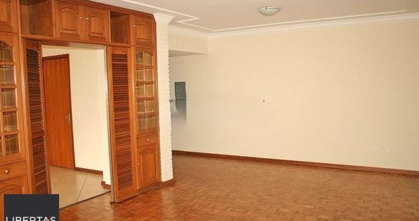 Apartamento 3 dormitórios, sendo 1 suites, 2 vagas - Mont Serrat