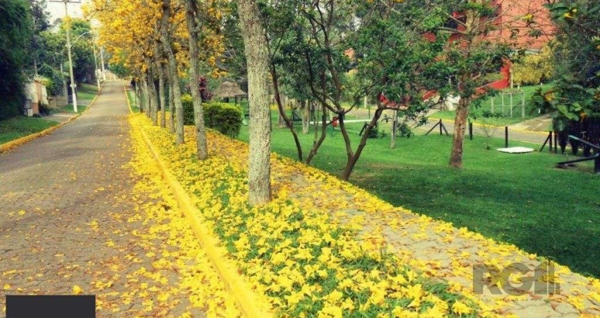 Terreno com 332m² no Condomínio Cantegrill Fase I I