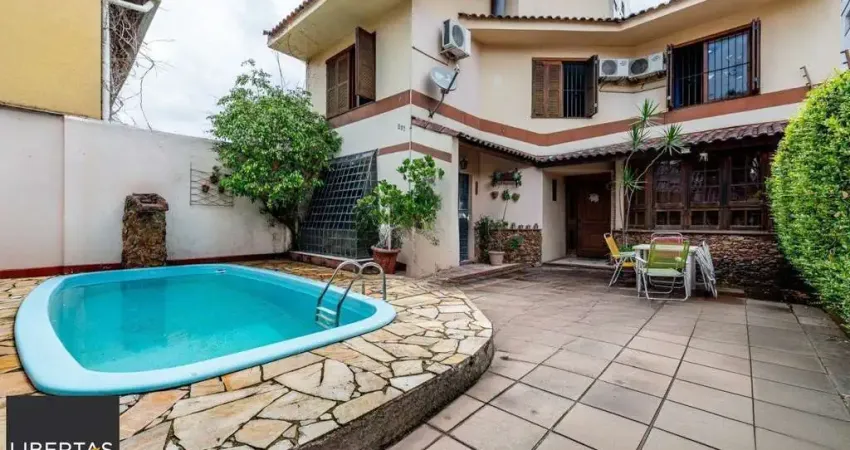 Casa com 3 suítes, 4 vagas e pátio com piscina no bairro boa vista