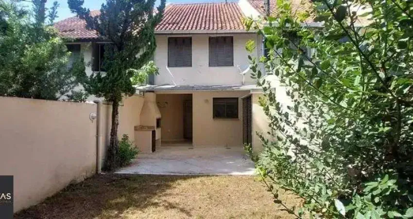 Casa em condomínio com 3 dormitórios, suíte, sótão e lazer completo – 106m²