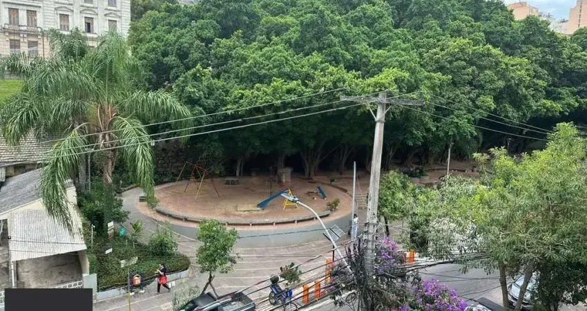Apartamento com 2 quartos à venda na Rua Coronel Fernando Machado, 613, Centro Histórico, Porto Alegre