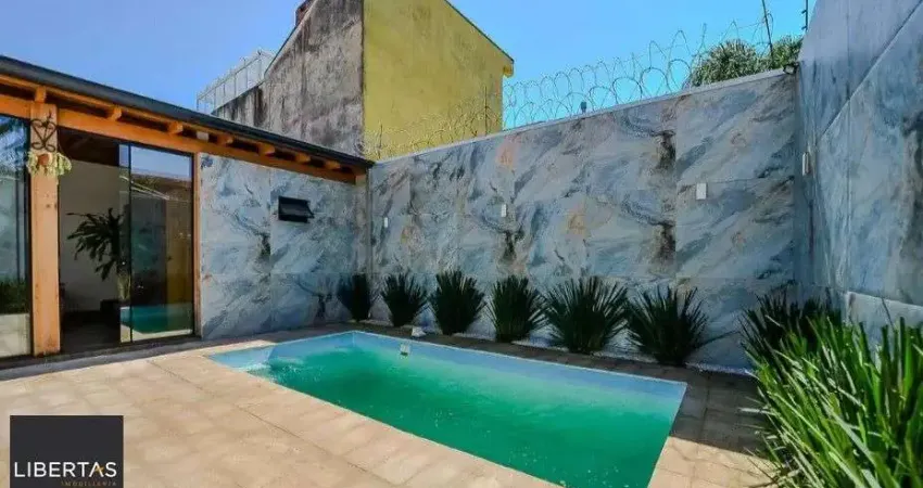 Casa semi mobiliada com churrasqueira e piscina no bairro ecoville