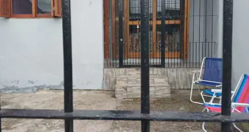 Casa com 2 quartos à venda na Rua Antônio Ribeiro Messias, 39, Hípica, Porto Alegre