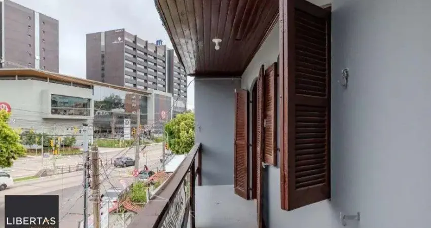 Apartamento para locação com 3 dormitórios, sacada, em frente ao bourbon teresóp