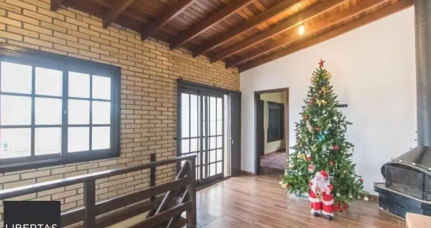 Cobertura ensolarada com 3 quartos, com vista, duas vagas. Cristo Redentor