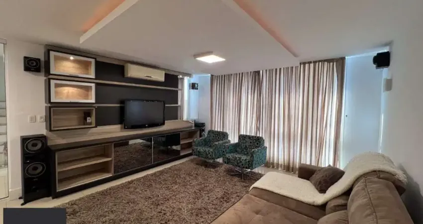 Casa semi mobiliada de 3 dormitórios, 4 vagas no bairro Cascata