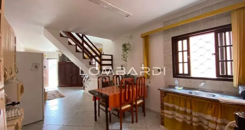 Excelente oportunidade casa sobrado itaguá próximo ao aquário