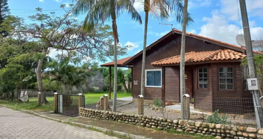 Casa com 3 quartos à venda na Rua Natal, Praia de Fora, Palhoça