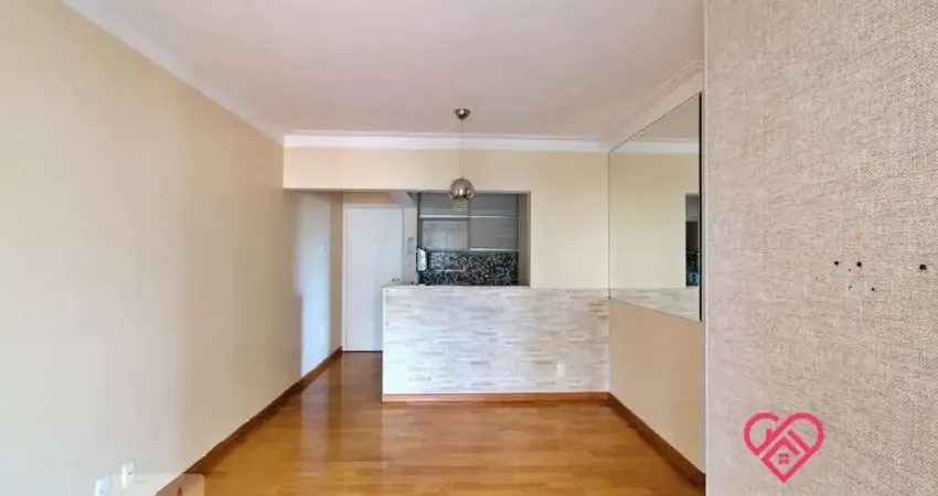 Apartamento com 3 Quartos e 2 banheiros à Venda, 70 m² por R$ 470.000