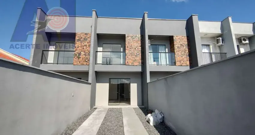 Casa à venda no bairro Espinheiros - Joinville/SC
