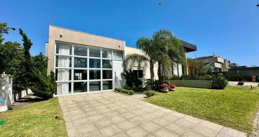 Casa á venda com 3 dormitórios, 160 m² ,  Zona Nova , Capão da Canoas .