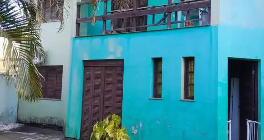 Casa com 5 quartos à venda na Rua dos Jacarandás, --, Igara, Canoas