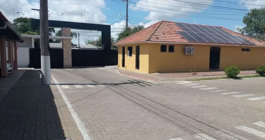 Sobrado em condomínio fechado