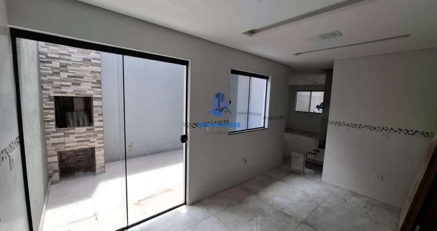 SOBRADO NO CIC - Sobrado 3 quartos com sacada, churrasqueira e 2 vagas no Cidade Industrial, Curitiba – Financiável e aceita FGTS