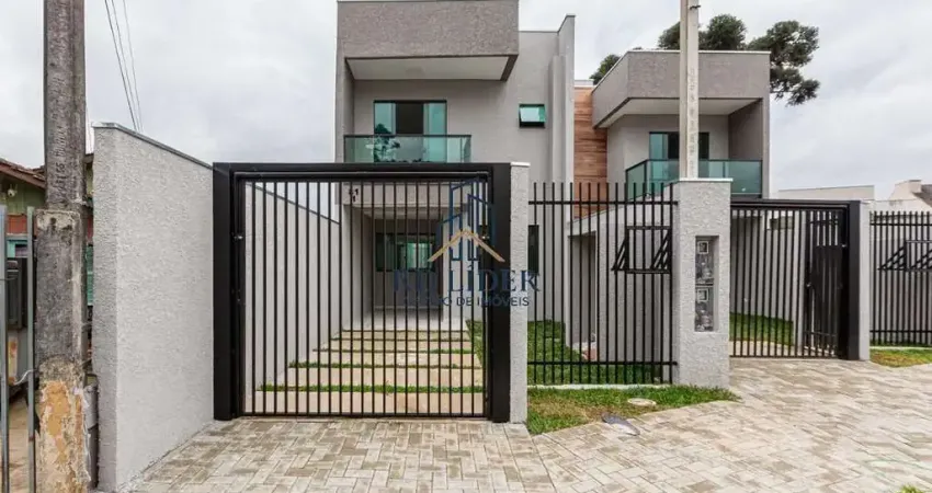 Sobrado no uberaba com 2 dormitórios, sacada, quintal e duas vagas de garagem.