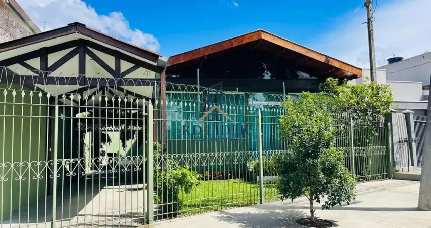 Linda casa ampla com 150m² constrídos na rua clara polsin, novo mundo, curitiba