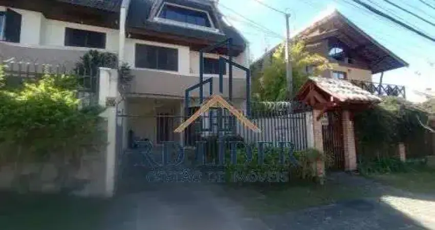 Sobrado alto padrão com 3 quartos, suíte e ático | 144m² | rua paulo graeser sobrinho | são francisco – curitiba