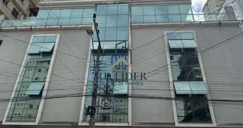 Apartamento frente mar no meia praia em itapema amplo com 4 dormitórios, 2 suítes e 3 vagas pocos metros do mar