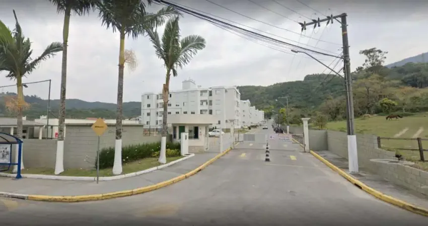 Apartamento com 2 quartos para alugar em Fundos, Biguaçu 