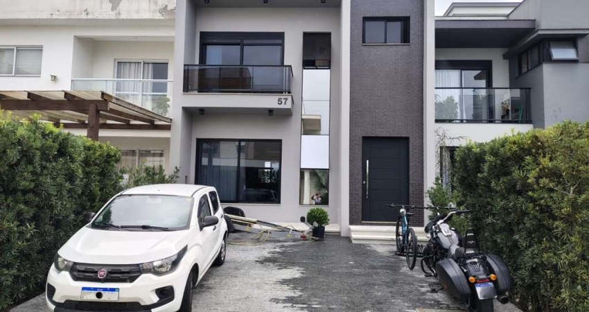 Casa em condomínio fechado com 3 quartos à venda em Deltaville, Biguaçu 