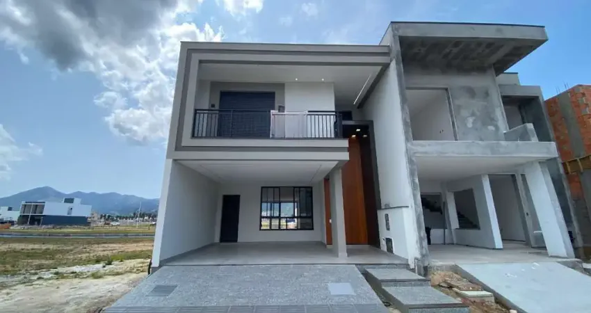 Casa em condomínio fechado com 3 quartos à venda em Deltaville, Biguaçu 
