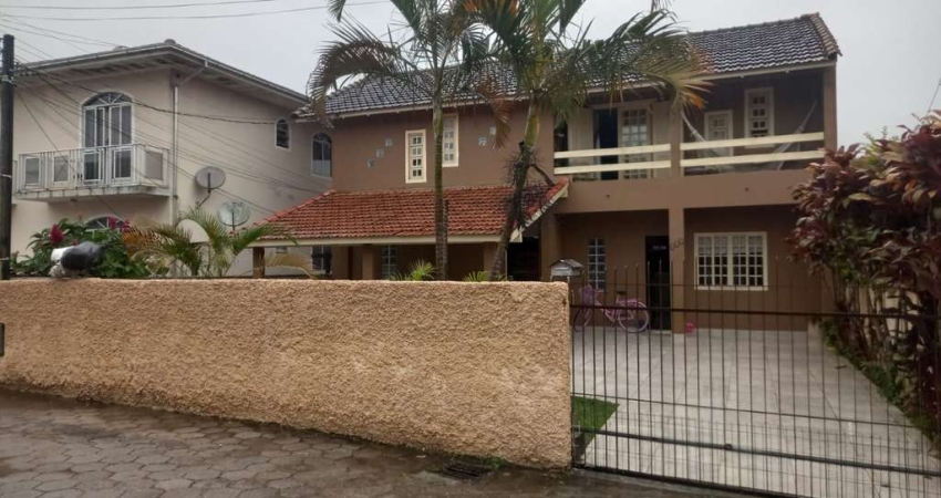 Casa com 4 quartos à venda na Praia João Rosa, Biguaçu 