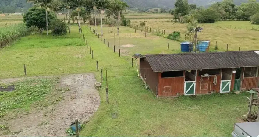 Chácara / sítio à venda no Três Riachos, Biguaçu 