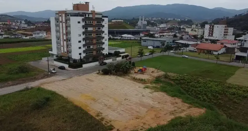 Terreno à venda no Centro, Antônio Carlos 