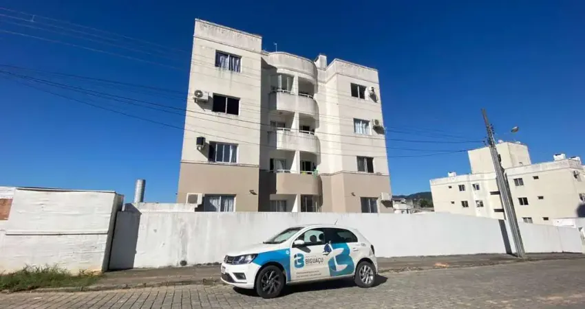 Apartamento com 2 quartos para alugar no Bom Viver, Biguaçu