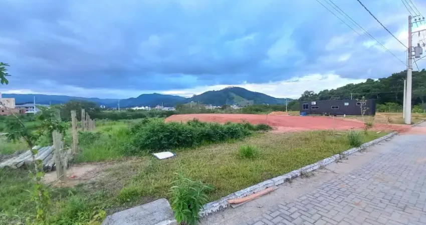 Terreno à venda no Centro, Antônio Carlos