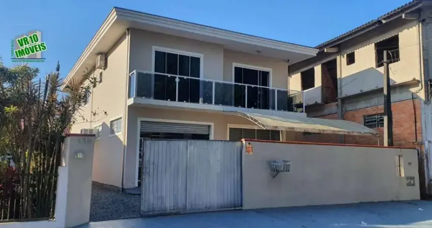 Casa com 3 quartos à venda na Rua São Clemente, Itinga, Joinville
