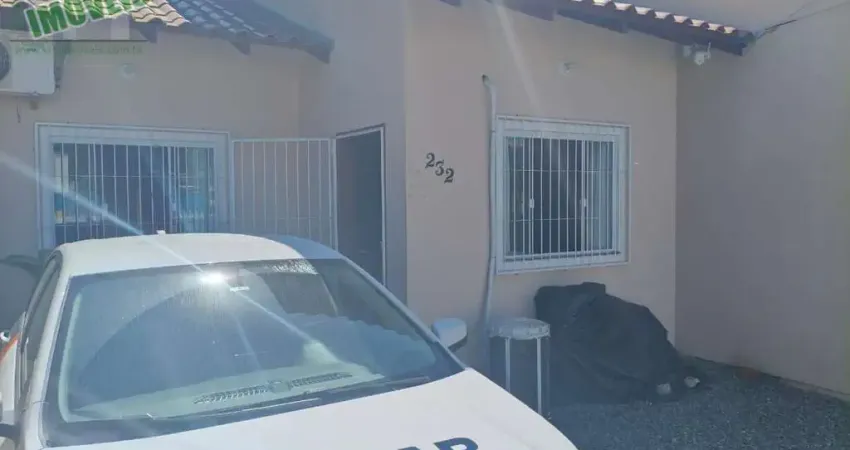 Casa com 2 quartos à venda na Praia de Armação do Itapocorói, Penha 
