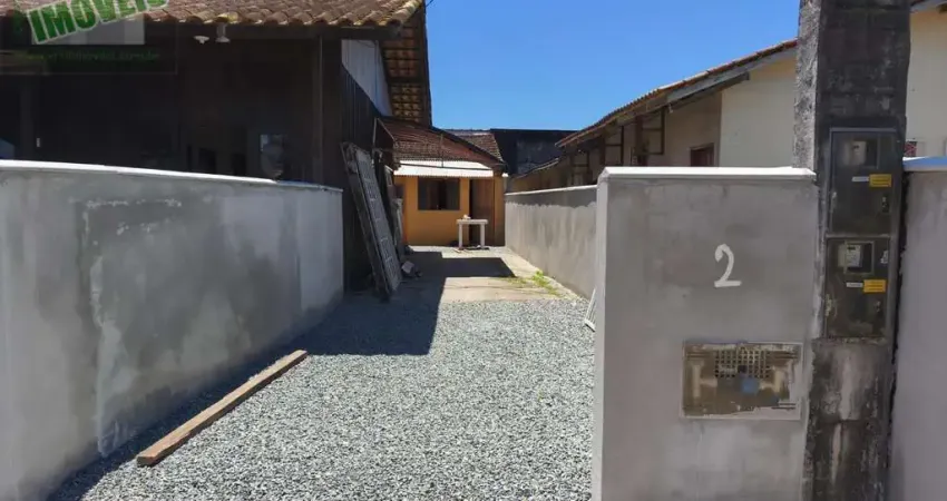 Casa com 2 quartos para alugar na Rua Rosa Eutalia Bernardes, Paranaguamirim, Joinville