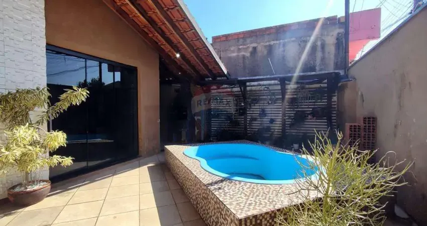 Casa com Piscina à Venda em Jardim Chaparral -Mogi Guaçu - SP