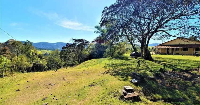 SÍTIO - VENDA e PERMUTA 68.888,10 m² - R$1.300.000,00 - JARDIM BRASIL - AMPARO,SP