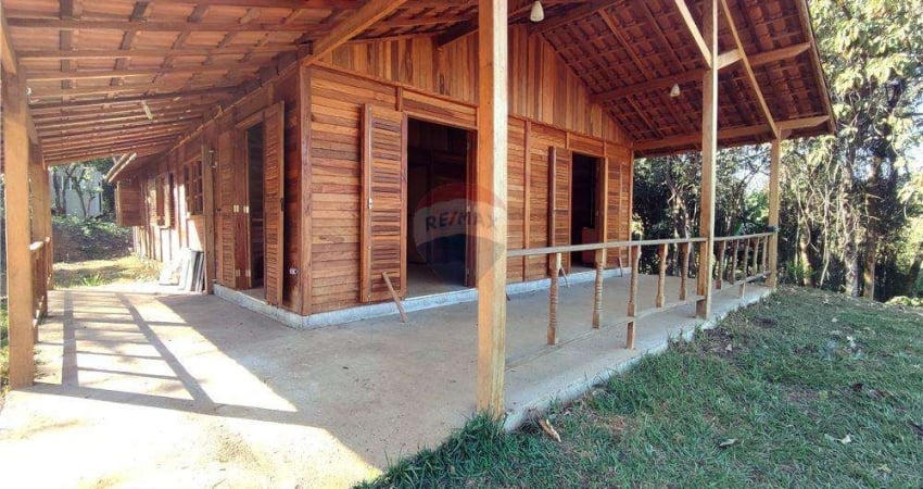 'Chácara dos Sonhos: Natureza e Conforto em SP'