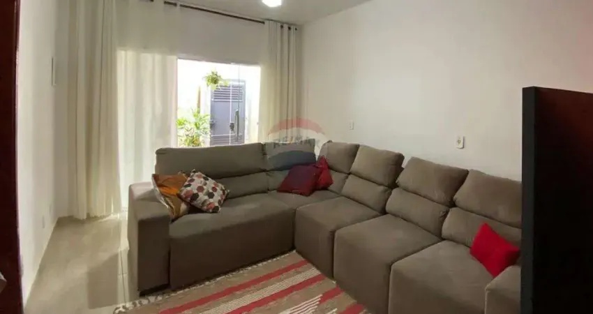 Casa à venda em Mogi Guaçu - Jd. Ipê VIII - 2 quartos e área de lazer