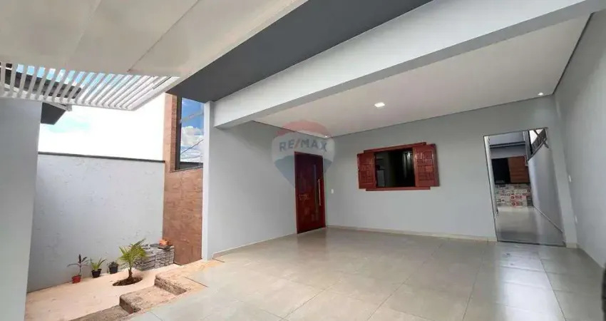 Sobrado no Jd Esmeralda com 3 dormitórios sendo 1 Suíte, Gourmet, Sacada com Vista por R$599.900,00. Proprietário Ouve Propostas e Estuda Permuta!