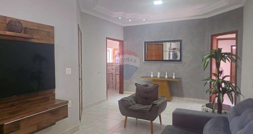 Vende-se Casa  210 m²  -  Mogi Guaçu/SP