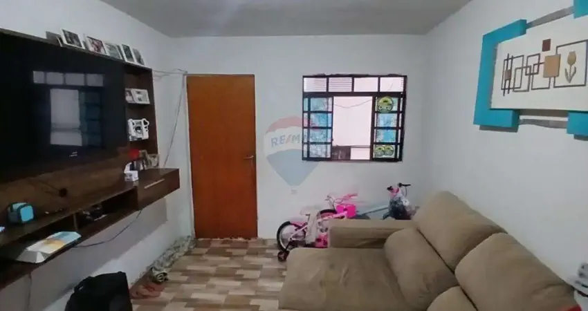 Apartamento no São Judas Tadeu, Itapira, 49 m2 2 dormitórios, banheiro, vaga coberta, sala, cozinha com área de serviço.