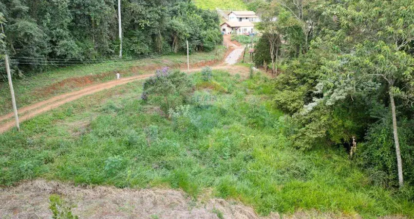 Terreno em Socorro/SP com paisagem natural e potencial para turismo rural