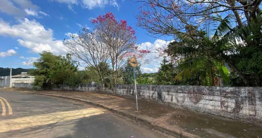 Terreno com vista privilegiada no coração de Lindóia - 571 m²