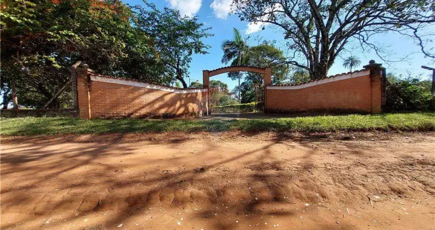 Chácara / sítio com 4 quartos à venda na Estrada Municipal MGG 157 - Gleba A2, Gleba A2, Chácara Alvorada, Mogi Guaçu